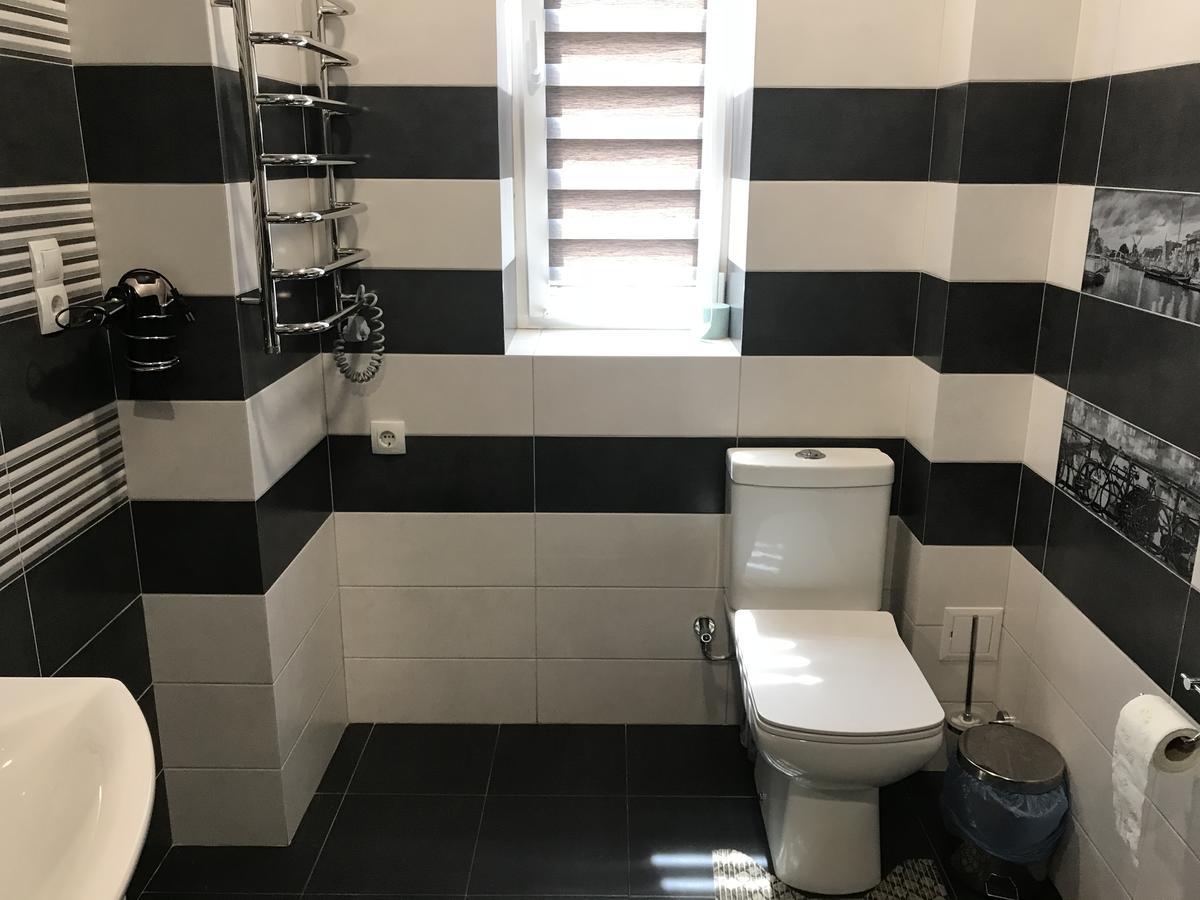 Elitne Zhitlo Appartamento Kolomyja Esterno foto